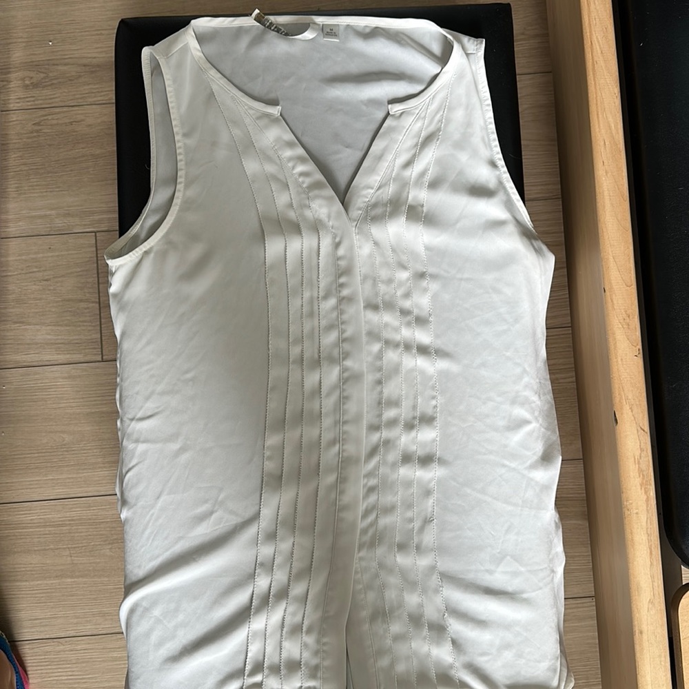 EUC Lauren Conrad LC Tank Blouse